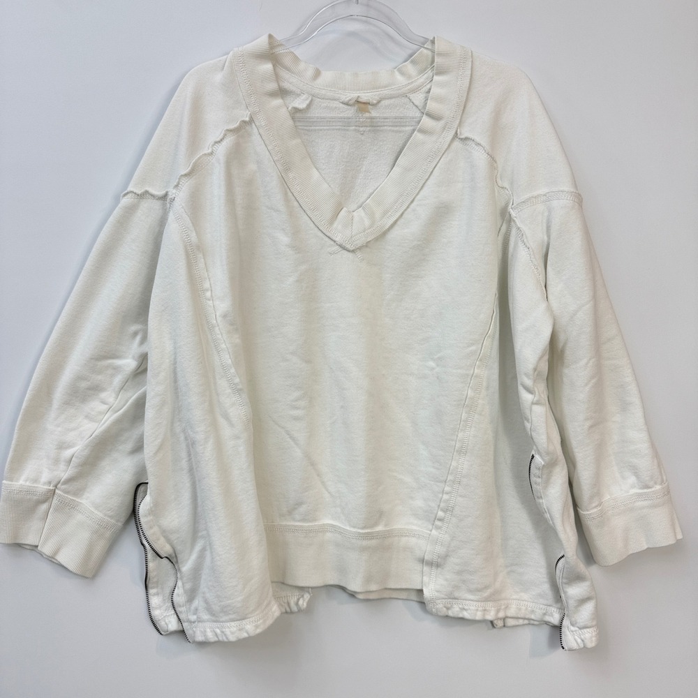 Free People On the Rise Pullover Women Small? White Oversized V-Neck Side Zip - Picture 2 of 12